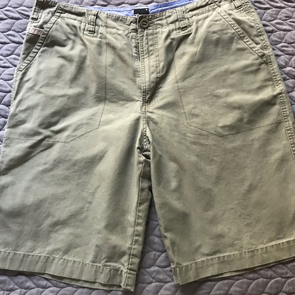 Men’s cargo shorts